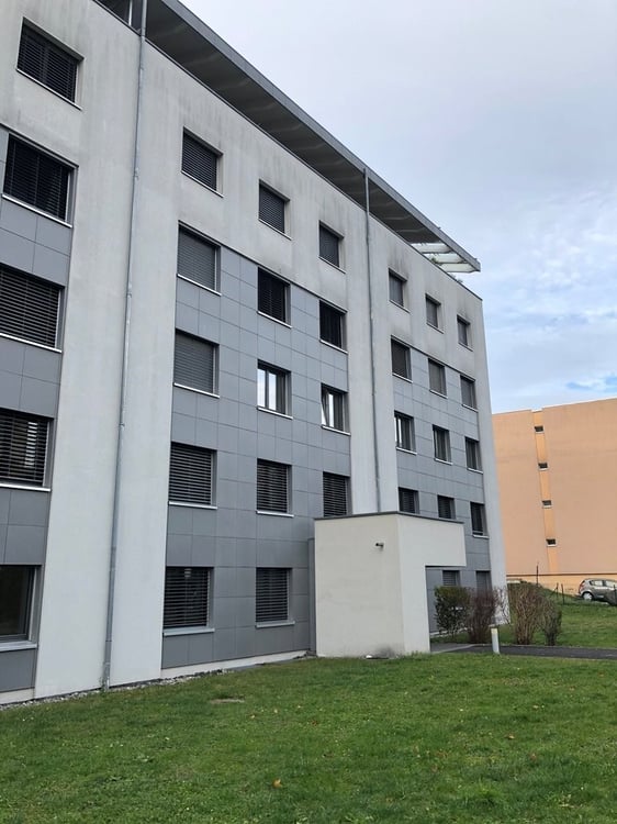 Place de parc extérieure à louer à Monthey 11