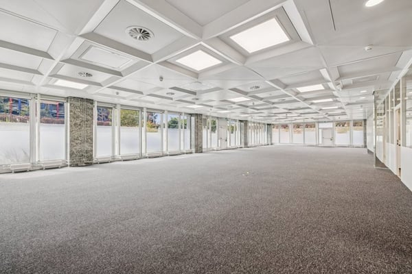 Surface commerciale de 450 m2 au coeur du World Trade Center II 7