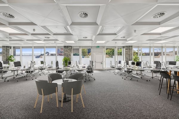 Surface commerciale de 450 m2 au coeur du World Trade Center II 1