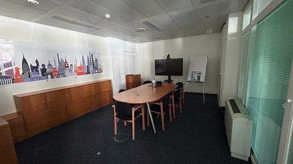 Surface Bureau 18m2 - 4ème étage - GBC 5