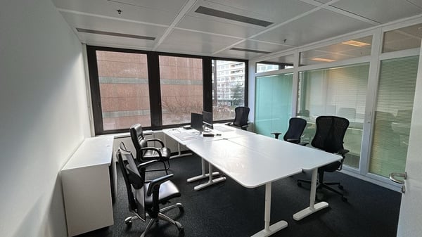 Surface bureau de 58m2 - 1er étage GBC 3