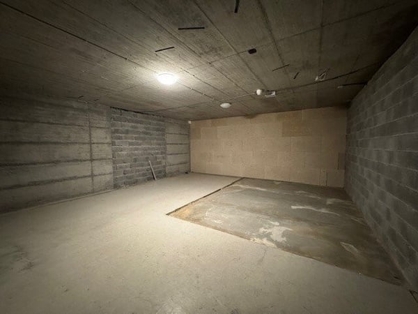 Dépôts à louer à Pully de 32.5 m2 à 221 m2 9