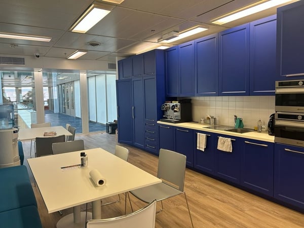 Surface bureaux 228 m2 6