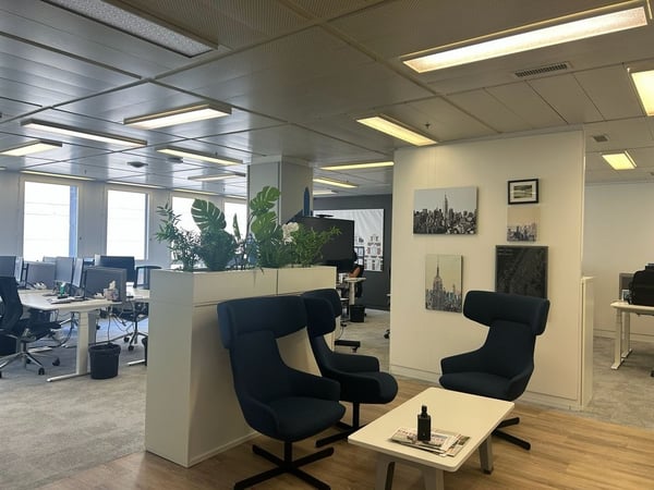 Surface bureaux 228 m2 3