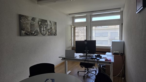 Bureau au centre-ville près de la gare 3