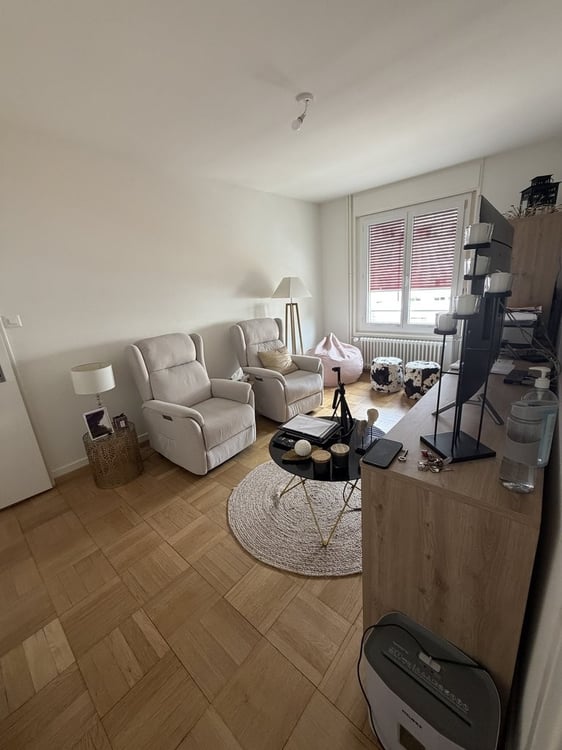 À saisir ! Splendide logement au coeur de Genève ! 2
