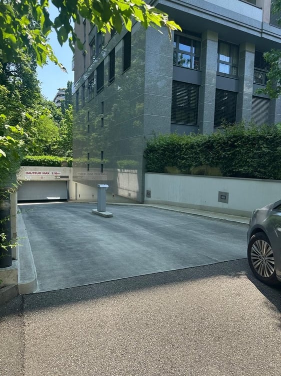 Place de parc en sous-sol - Champel