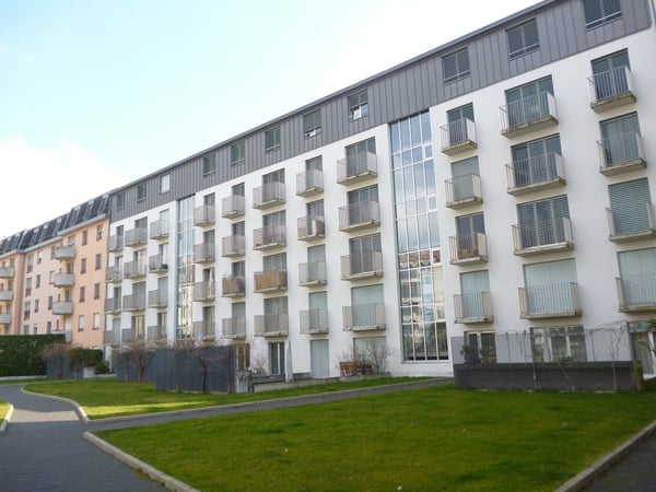 Place de parc souterraine disponible à deux pas du lac ! 17