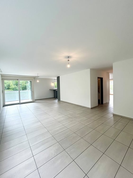 A saisir ! Lumineux appartement à Sion ! 3