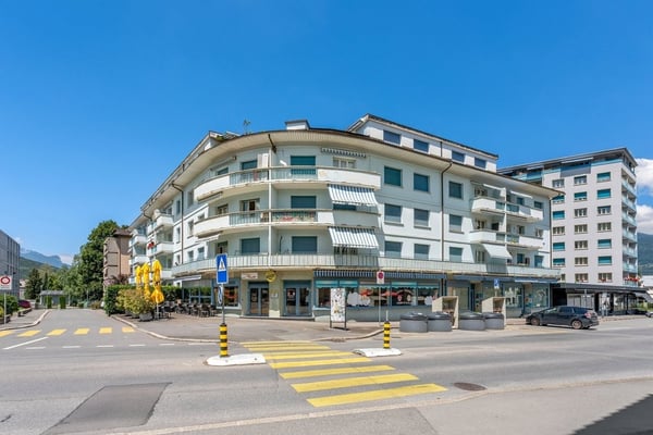 Local commercial à Monthey 1