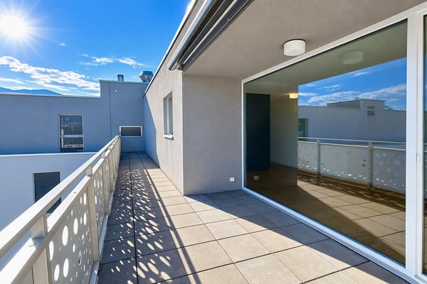 A saisir ! Superbe appartement proche du centre-ville de Sierre ! 8