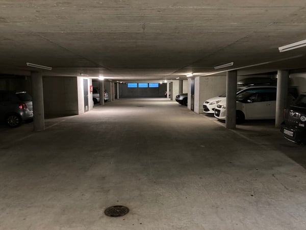Parcheggio interno a Giubiasco - presso Via Ressiga 10 E/F/G 2