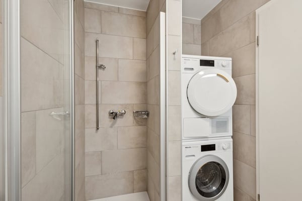 Moderno e luminoso 1.5 locali immerso nel verde 5