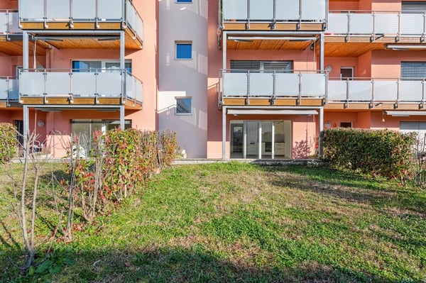 Luminoso 3.5 locali a pochi passi da tutti i servizi a Mendrisio 8