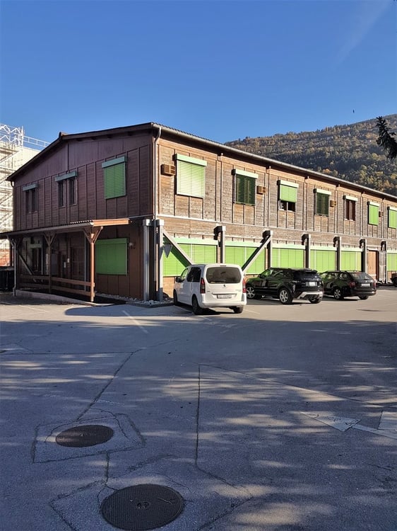 Surface commerciale à louer à côté de la gare 1