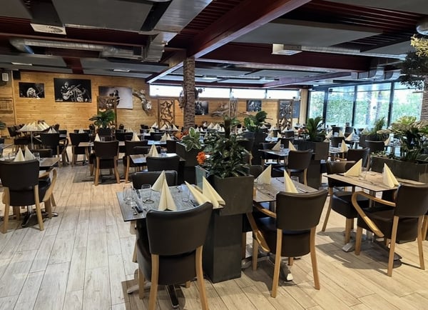 Restaurant à louer à Uvrier 2