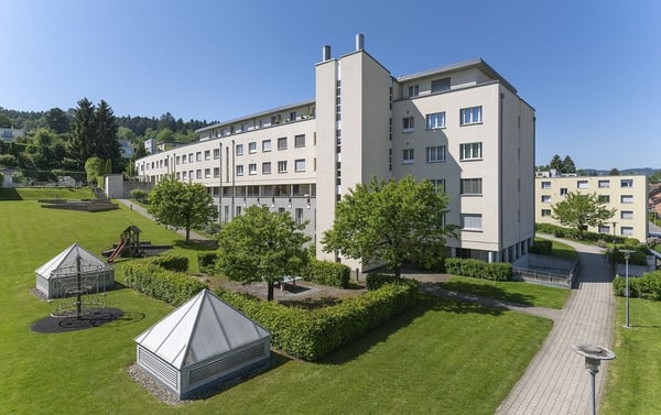 Auto-Einstellplätze per sofort zu vermi…