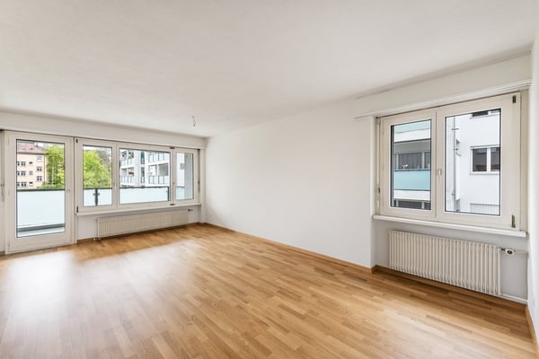 zentrale Stadtwohnung mit Balkon 3
