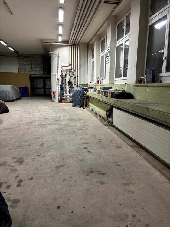 Grosszügige Lagerfläche im SUN-Areal 4