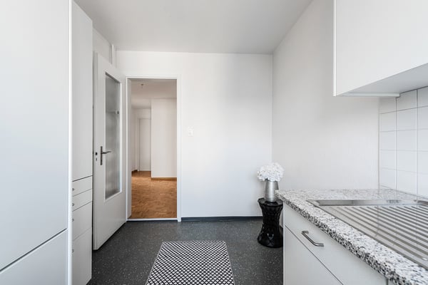 zentral gelegene Wohnung mit grosszügigem Balkon 5