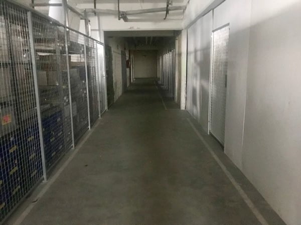 Attraktive Lagerflächen im 1. UG mit Warenlift 6