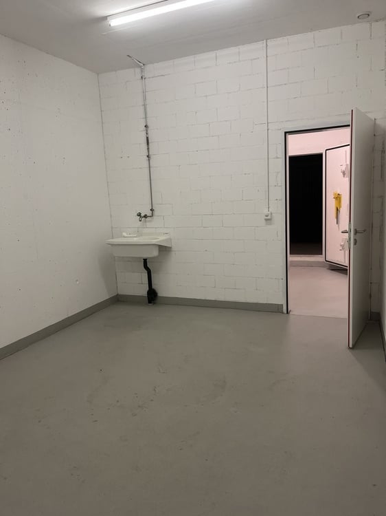 Hobbyraum in Reichenburg zu vermieten 3