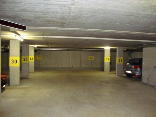 Ihre Parkmöglichkeit in Zürich-Altstetten! 1