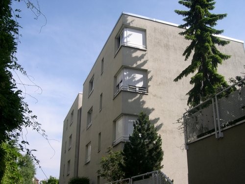 Place de parc à louer proche de La Sallaz 1