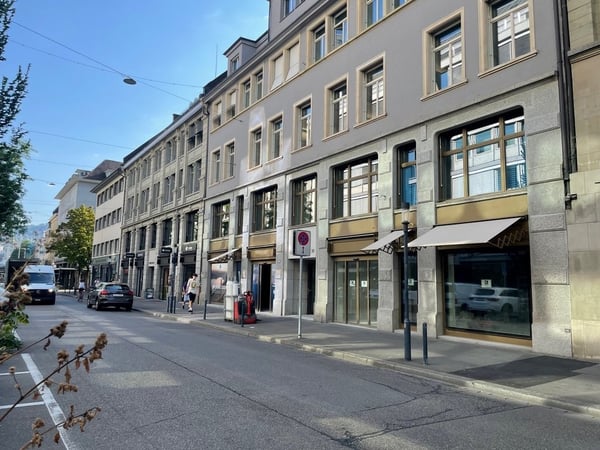 Parkplatz zu vermieten in Zürich 3