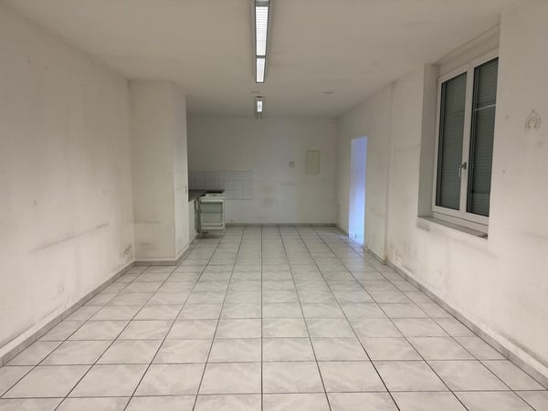 Grosszügiges Gewerbe / Befristet bis 31.12.2027 6