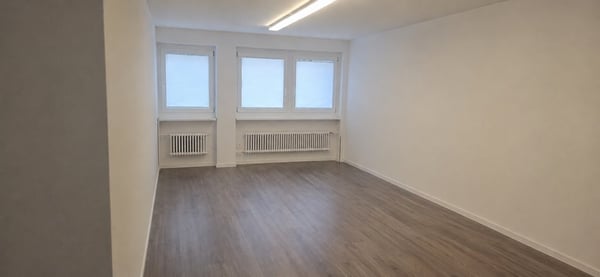 Lichtdurchflächte Bürofläche an bester Lage im Zürcher Seefeld 8