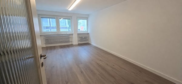 Lichtdurchflächte Bürofläche an bester Lage im Zürcher Seefeld 6