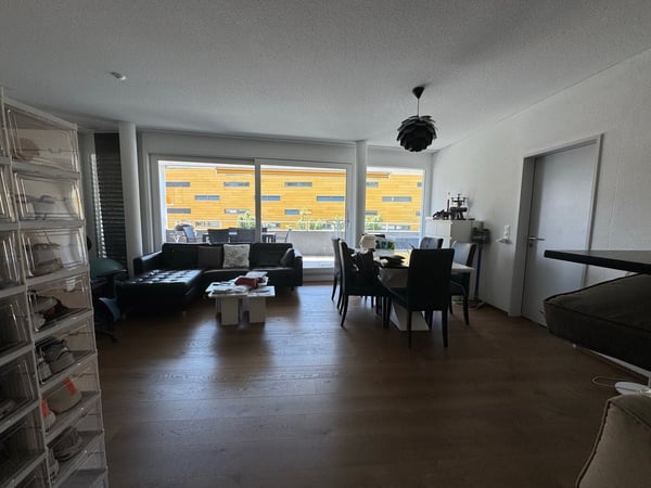 Ein glücklicher Wohnungsstart 2