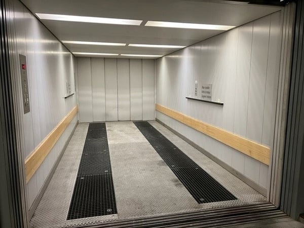 Zentraler Einstellplatz zu vermieten 2