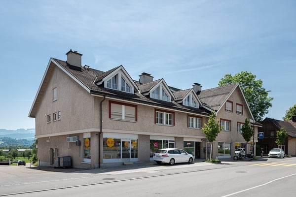Gewerberäumlichkeiten mitten in Abtwil 1