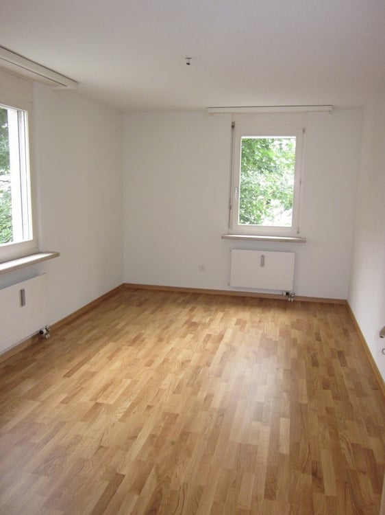 Moderne & grosszügige 4.5 Zimmerwohnung mit Gartensitzplatz 3