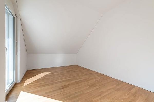Top moderne Wohnung in Rossrüti 4