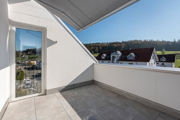 Top moderne Wohnung in Rossrüti 10