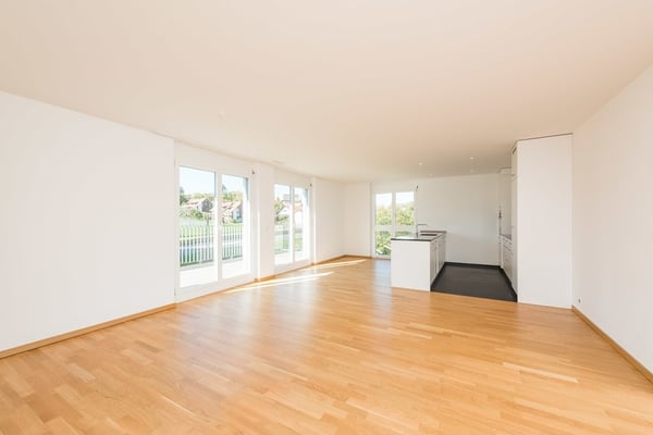 Moderne Wohnung mit grossem Balkon 2
