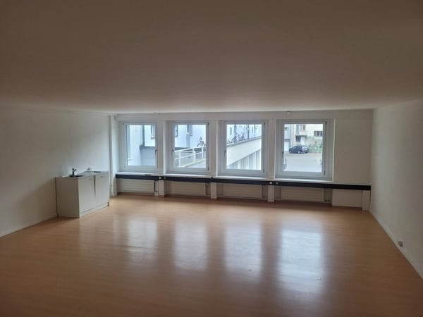 Büro/Atelier direkt beim Bahnhof Oerlikon 2