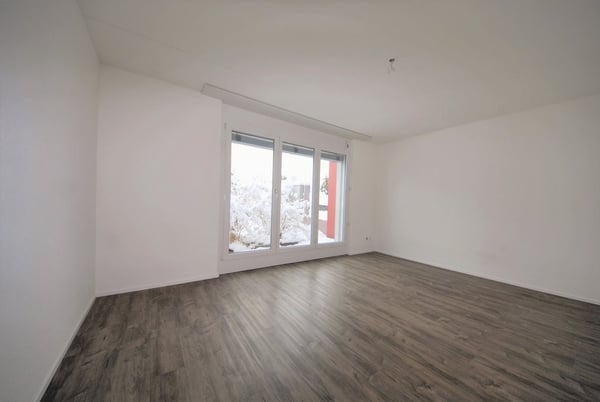 Helle und moderne 2.5 Zimmer-Wohnung zu vermieten 3