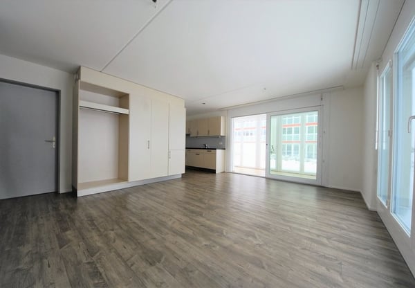 Helle und moderne 2.5 Zimmer-Wohnung zu vermieten 2