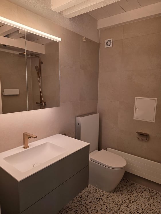 Moderne Dachwohnung mit Galerie im Zürcher Seefeld 9