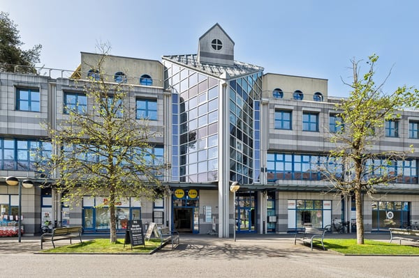 Exklusivangebot: Für nur CHF 150.00/m² im ersten Jahr!* 12