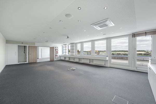 Bezugsbereite Bürofläche mit exklusiver Dachterrasse! 3