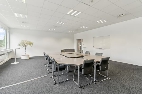Attraktive Bürofläche an gut erschlossener Lage in Villmergen zu vermieten. 7