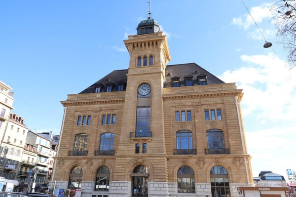 Vitrines d'exposition à louer au centre de la ville de Neuchâtel 1
