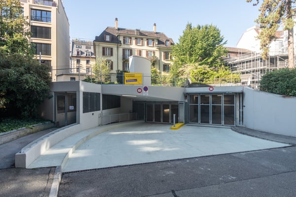 Steht Ihr Auto auch schon zentral in Oerlikon? 2