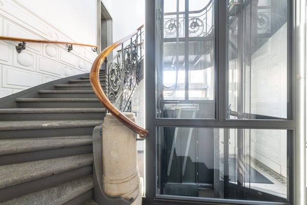 A louer surface de bureaux de 363 m2 avec coin cuisine 2