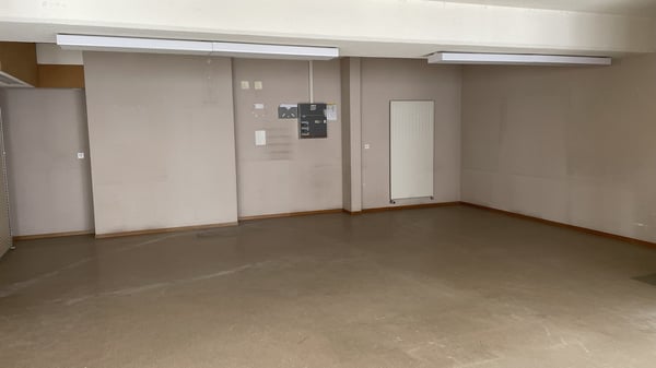 Spacieuse surface commerciale à louer à Cornol 5